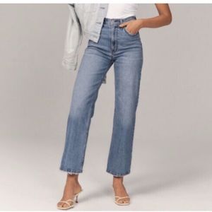 NWOT Abercrombie cropped wide leg jeans
